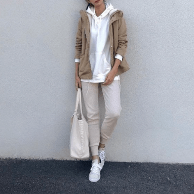 カジュアルすぎる服・フリフリの服